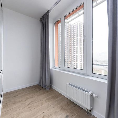 Luxury Apartment Near Metro Station Osokorky Kiev Bagian luar foto