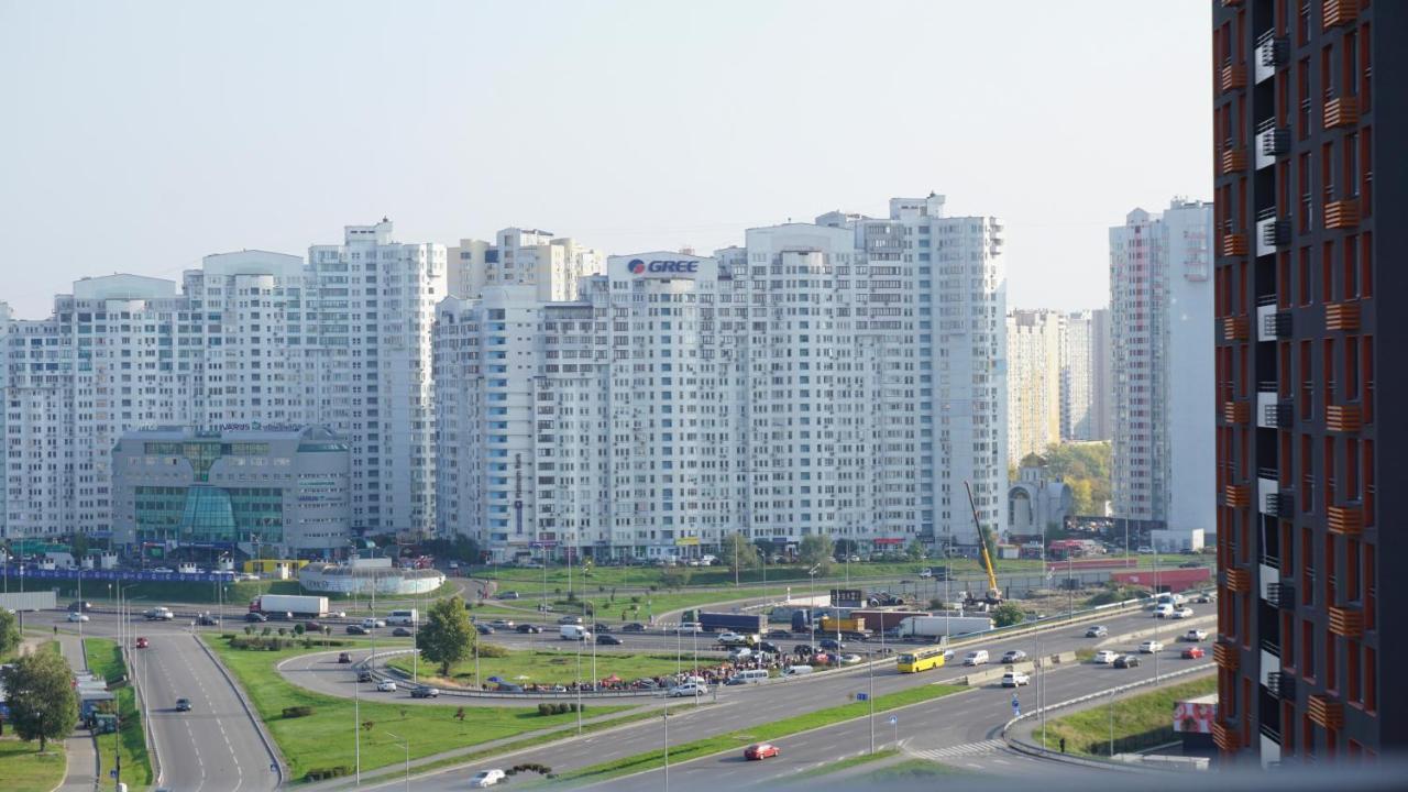 Luxury Apartment Near Metro Station Osokorky Kiev Bagian luar foto