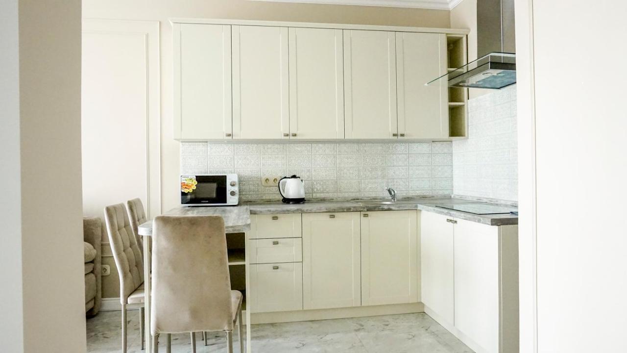 Luxury Apartment Near Metro Station Osokorky Kiev Bagian luar foto