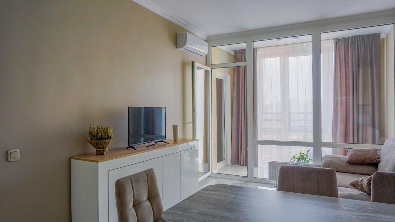 Luxury Apartment Near Metro Station Osokorky Kiev Bagian luar foto