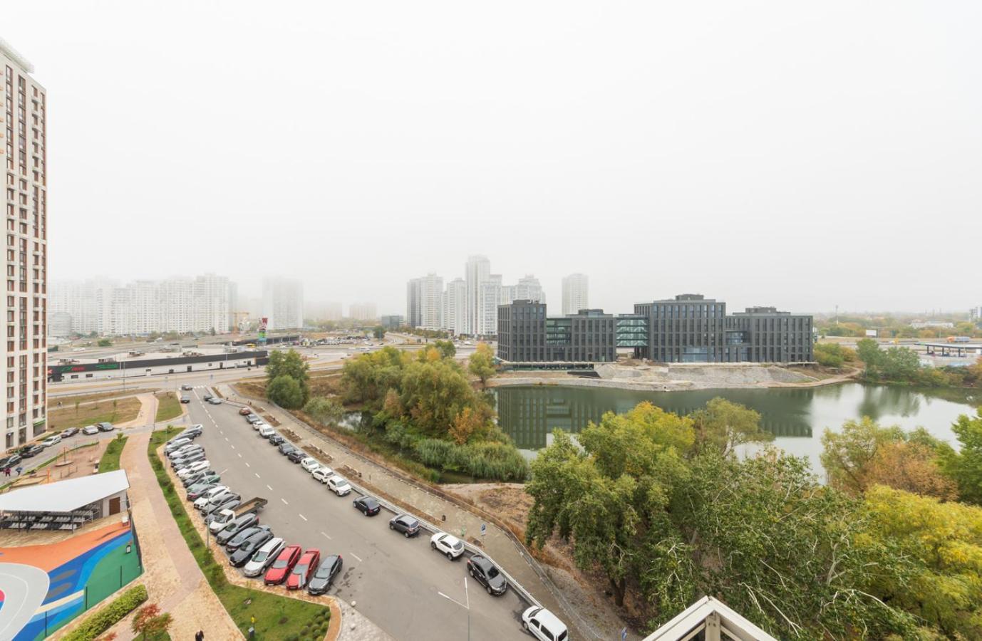 Luxury Apartment Near Metro Station Osokorky Kiev Bagian luar foto