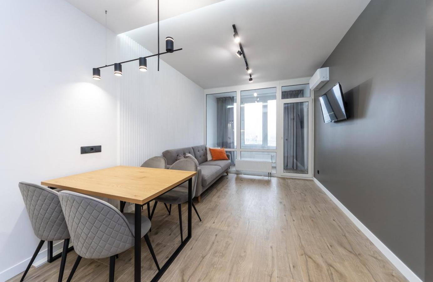 Luxury Apartment Near Metro Station Osokorky Kiev Bagian luar foto
